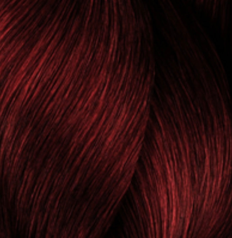 Color AKA 5/66 – Marrón claro rojo intenso 